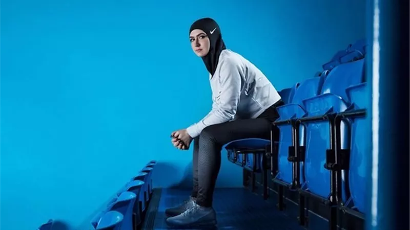 «NIKE» تطرح أول حجاب رياضي