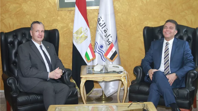 شاهد.. وزير النقل يلتقي سفيري المجر والأردن ووفد الوكالة الفرنسية للتنمية