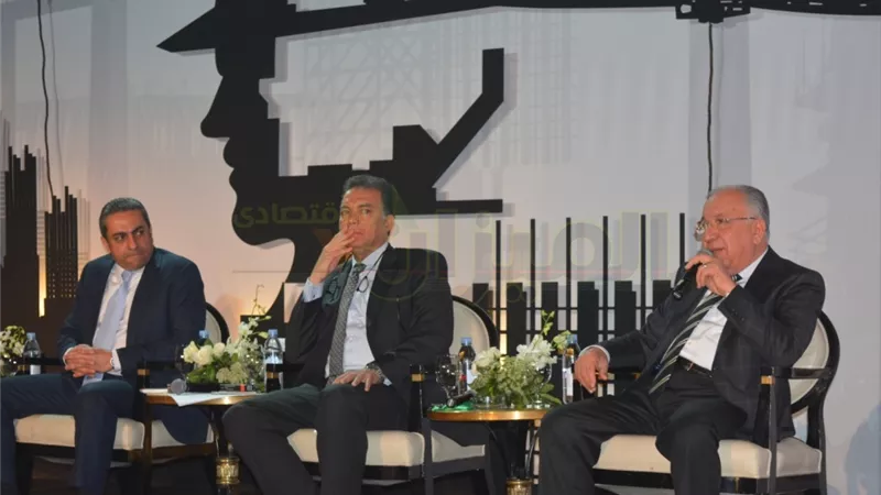 الإسكان: مناقشة قانون التعويضات خلال أيام