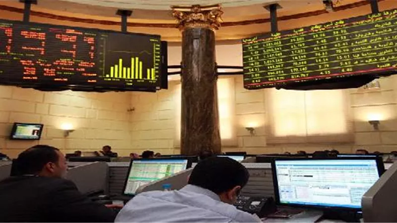 تباين مؤشرات البورصة بمرور ساعة من بدء التداولات