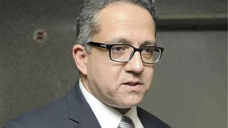 «العناني».. جزار الآثار