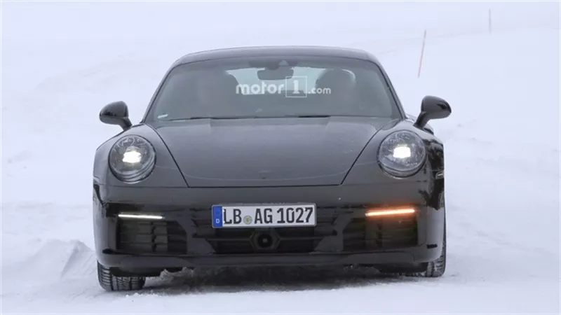 بورش تعلن عن تفاصيل سيارتها 911 GT2 RS