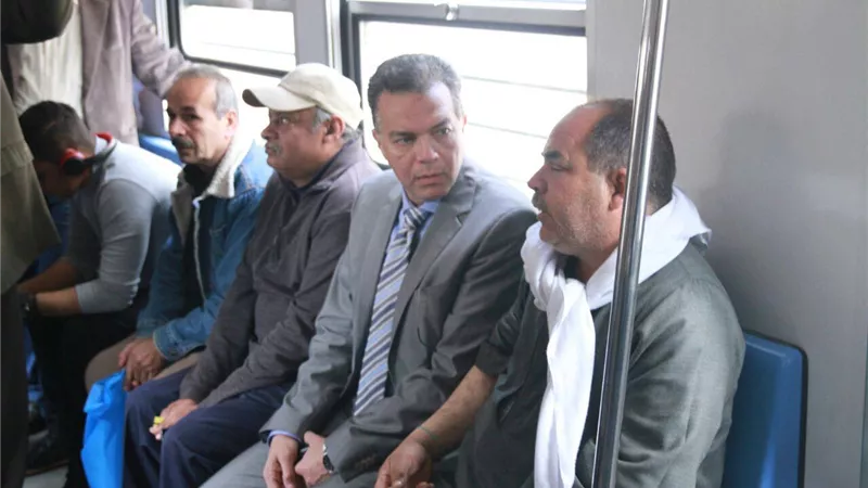بالصور.. وزير النقل يتابع انتظام العمل بالخط الأول لمترو الأنفاق 