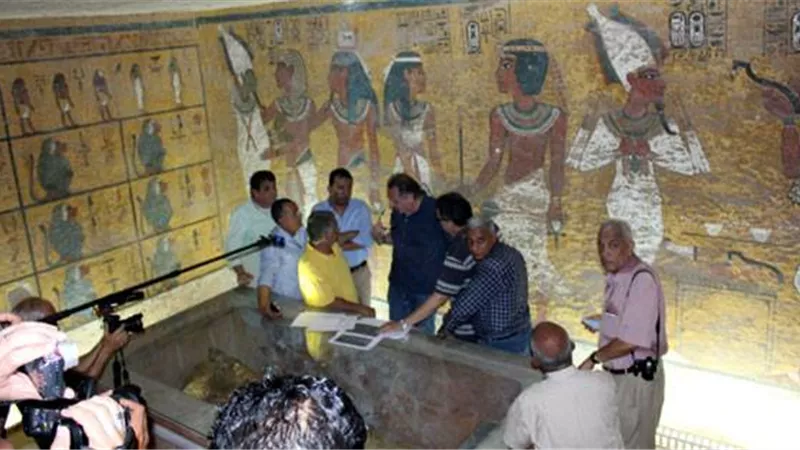 مسح راداري بوادي الملوك بحثا عن قبر الملكة نفرتيتي