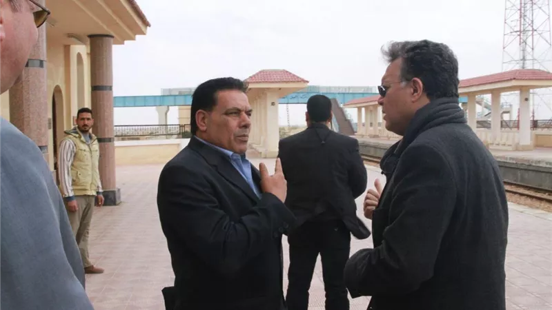 بالصور.. وزير النقل يتفقد مشروعات الطرق غرب الإسكندرية 