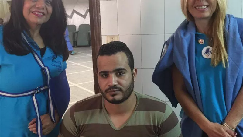 شاهد.. الروتاري يدعم ذوي الإعاقة ويقدم أطرافاً صناعية لمصابي حوادث قطارات