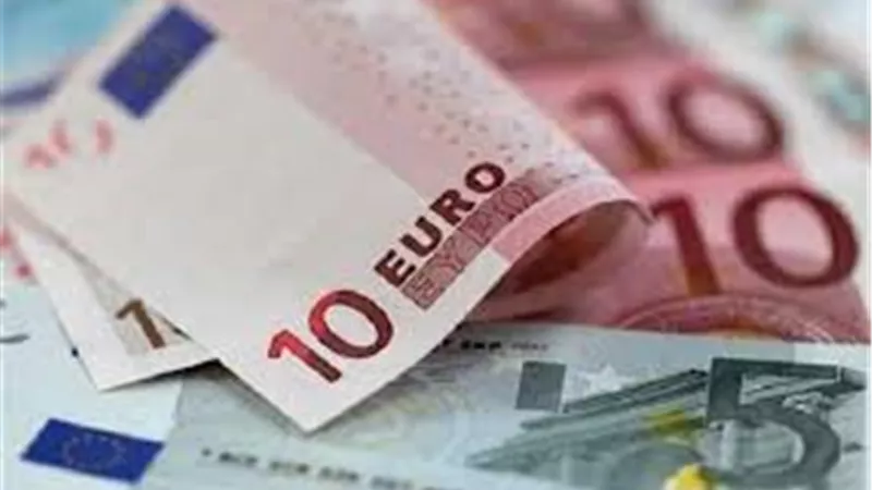 أسعار صرف اليورو في 19 بنكاً 