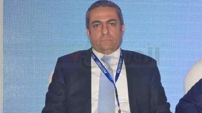 «الإسكان»: نطرح مناقصات لتنفيذ المشروعات.. لكن «مفيش مقاولين»
