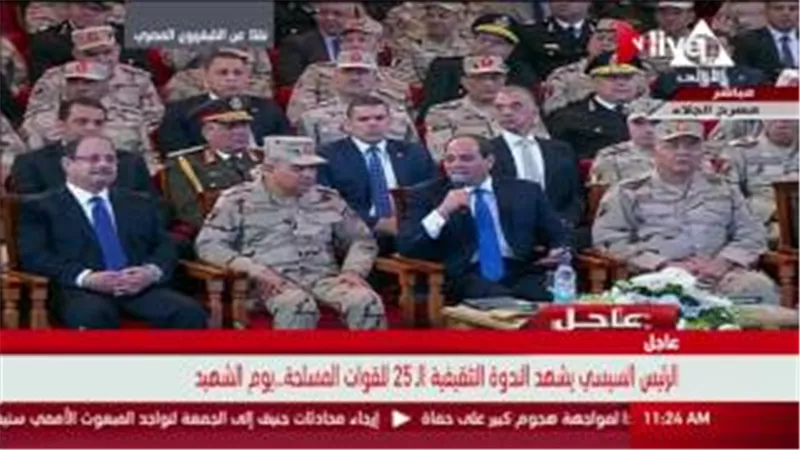 شاهد.. «السيسي» باكيا: «ولاد كل شهيد ولادي»