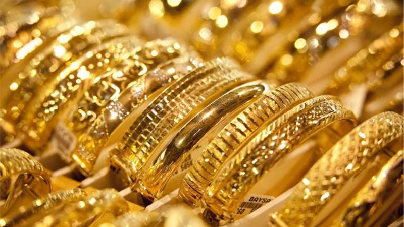 تراجع الذهب بالسوق المحلية 4 جنيهات.. وعيار «21» بـ628 جنيهاً