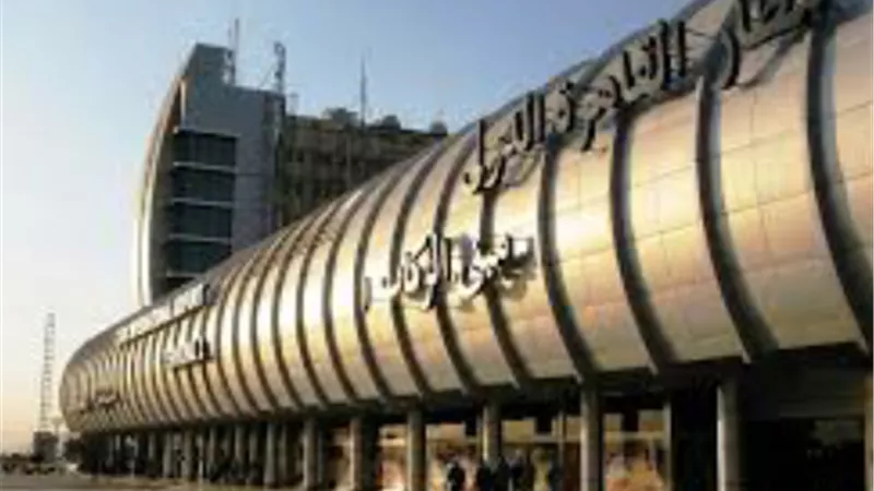 ميناء القاهرة الجوي يستعد لبدء موسم العمرة