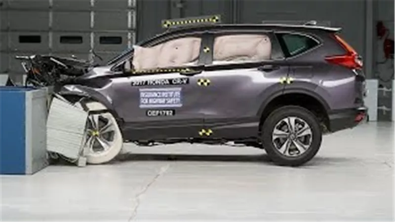 شاهد.. هوندا «CR-V» تحصل على جائزة أفضل سلامة 