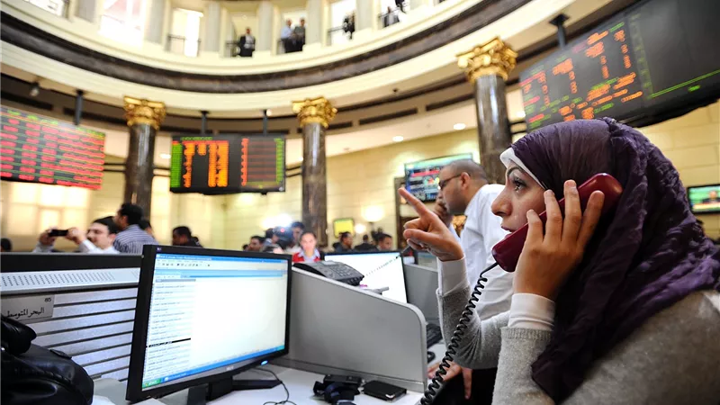 البورصة توقف التعامل على أسهم 11 شركة خلال الجلسة