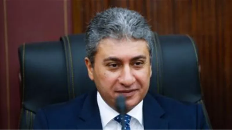 «البرلمان» يطالب بخطط بديلة لمنع رحلات الطائرات بمقاعد فارغة