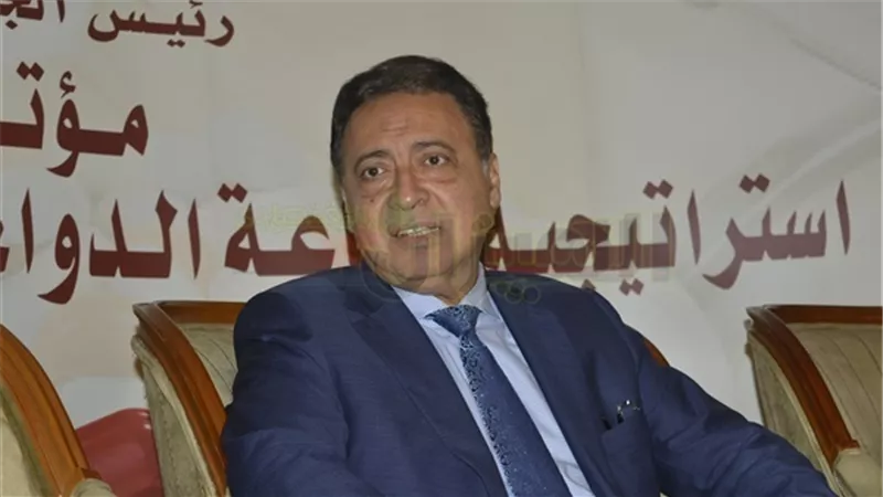 «الصحة»: مصر لا تمتلك صناعة دواء.. و«الصيادلة»: لدينا صناعة غير مستغلة