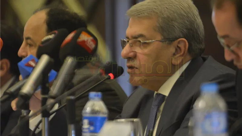 «الجارحي»: الدين العام يقفز لـ 104 %من الناتج المحلى بالموازنة الجديدة