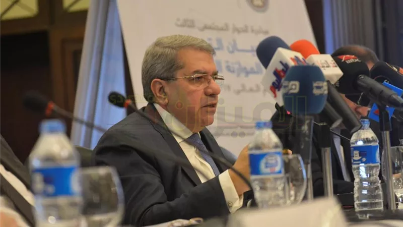 بالصور..«المالية»: 2 مليار جنيه إجمالى المنح بالموازنة الجديدة