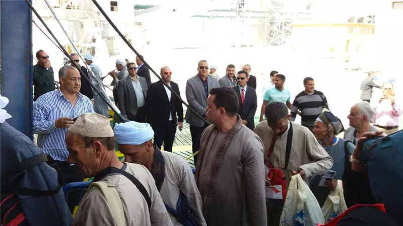 طوارئ بميناء سفاجا لتوديع أول أفواج المعتمرين