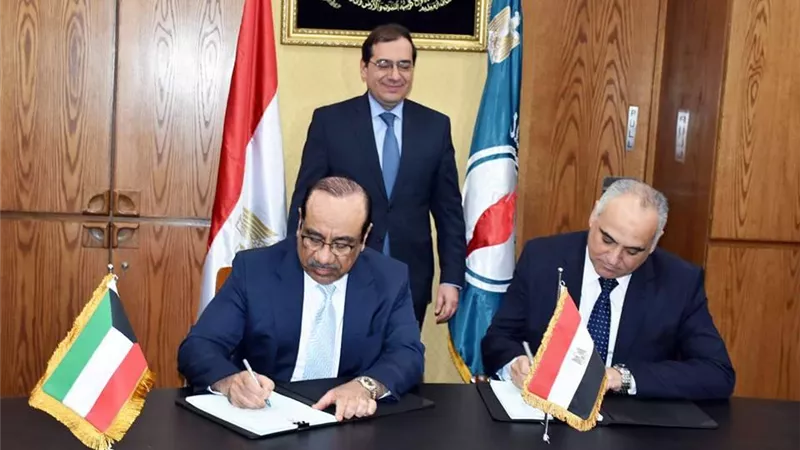 تجديد عقود توريد منتجات بترولية بين مصر والمؤسسة الكويتية