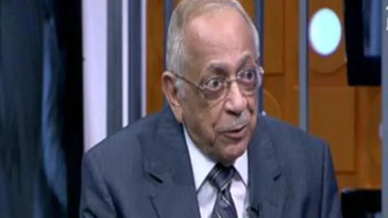 مصرفي: الاحتياطي الأجنبي «غير آمن».. وطارق عامر «لا يكذب لكنه يتجمل»
