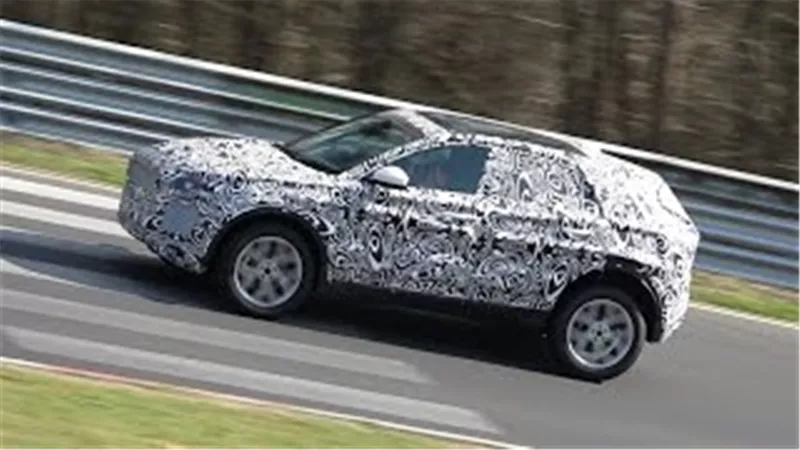 شاهد.. اختبارات سيارة جاكوار E-Pace