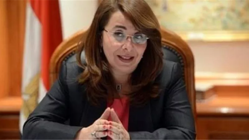 «غادة والي» تتفقد موقع حادث انفجار الكنيسة الآن