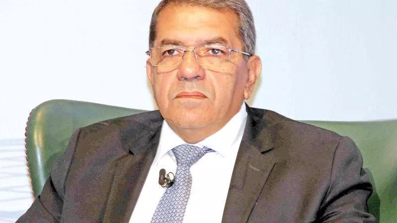 وزير المالية يدين تفجير الكنائس المصرية