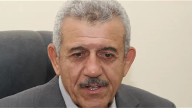 مصرفي: إعلان حالة الطوارئ يؤثر سلبيًا على الاستثمار