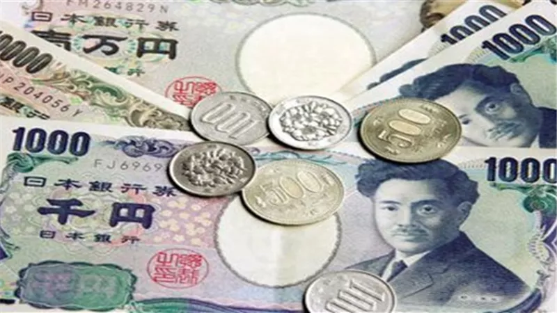 الين الياباني «الملاذ الآمن» أمام الدولار خوفا من التدخل الأمريكي في سوريا