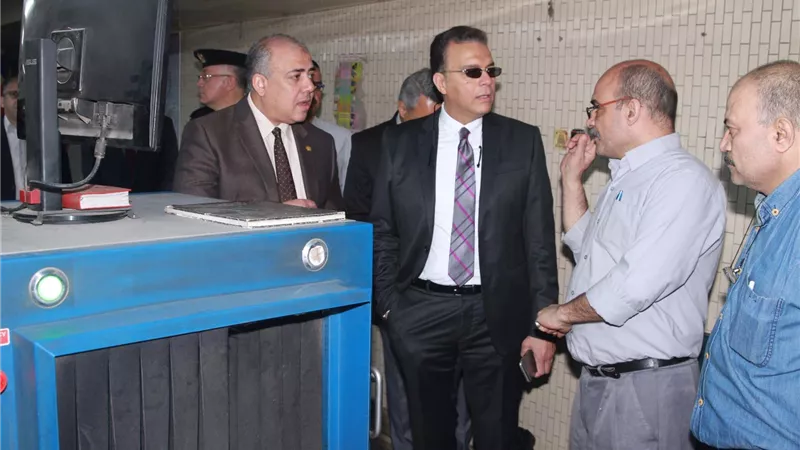 وزير النقل يتفقد إجراءات السلامة للمراكب النيلية