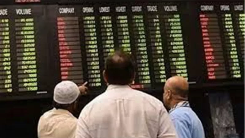 الأسهم الباكستانية تغلق على ارتفاعات قياسية