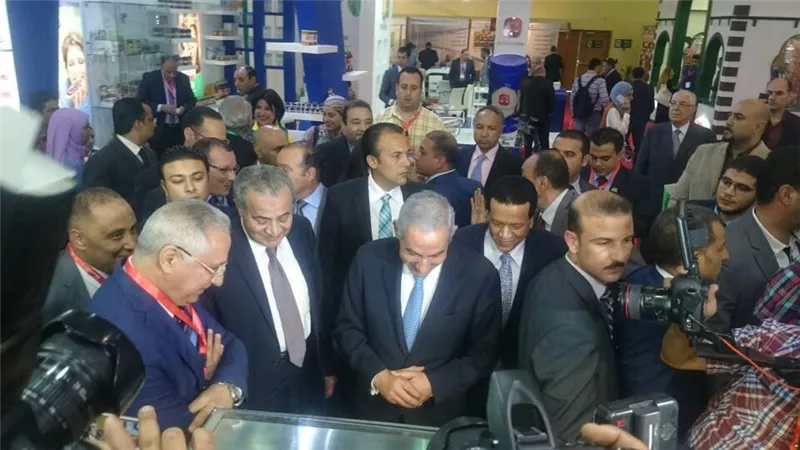 بالصور.. «قابيل» و«مصيلحي» يفتتحان معرض «فوود أفريقيا»..اليوم