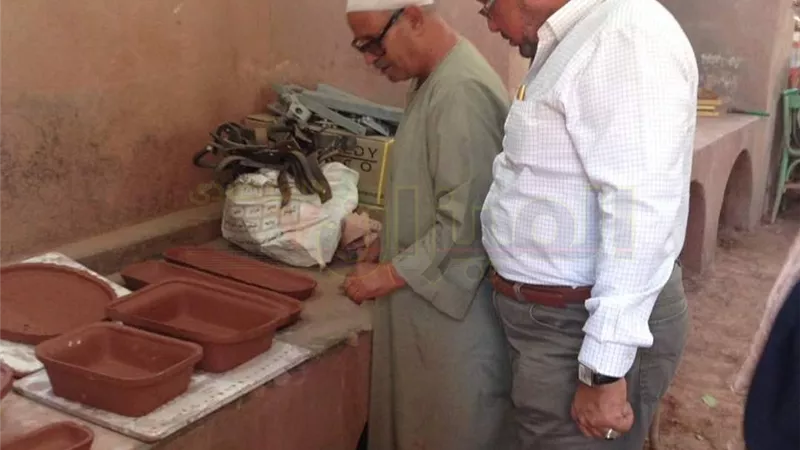 بالصور..«الحرف اليدوية»: دخول مصنع جراجوس للفخار مرحله الانتاج 2018