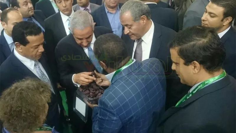 التجارة والصناعة تخفض تكاليف مكاتب التمثيل التجارى 42%