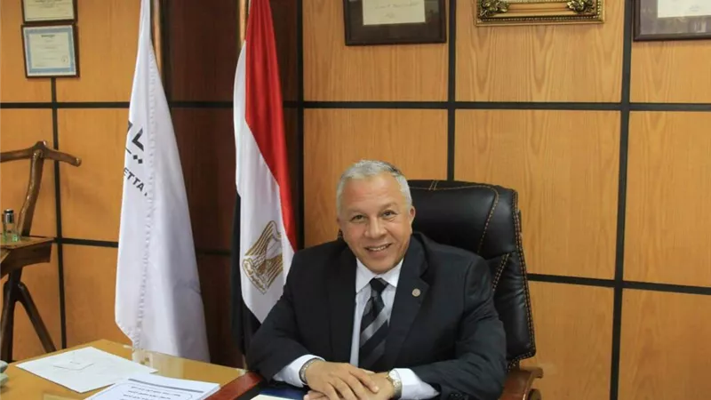 رئيس ميناء دمياط يلتقى ثانى أكبر مشغل للحاويات فى العالم