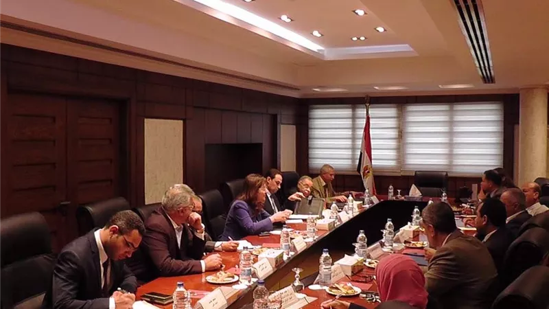 الحفاظ على حقوق العاملين بالجهاز الإداري أحد أسس الإصلاح 