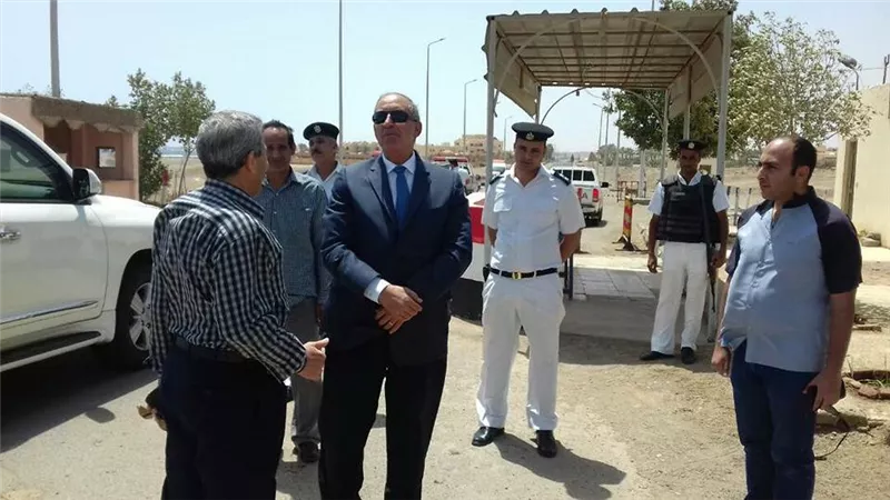 محافظ البحرالأحمر يتفقد كمين القصير الأمني