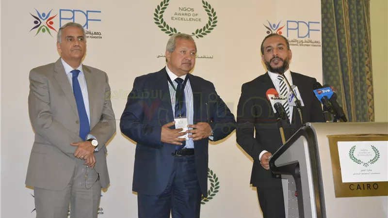 بالفيديو والصور.. «التطوير والتنمية» تعلن بدء التقدم لجائزة التميز لمنظمات المجتمع المدني