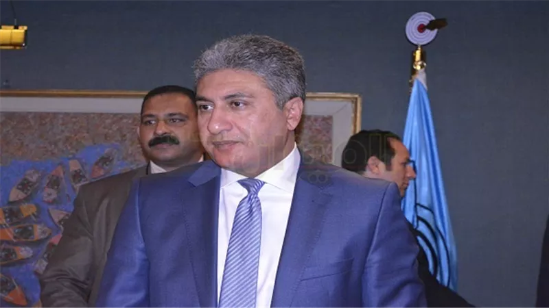 وزير الطيران ينتظر قرار رئاسة الجمهورية لإغلاق مطار النزهة