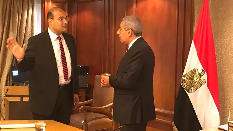 وزير الصناعة يستقبل صاحب مبادرة «ابدأ بنفسك»