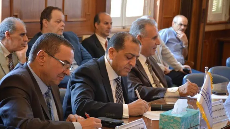 بالصور..بروتوكول بين«الضرائب» و«رجال أعمال إسكندرية» لحل المشاكل الضريبية  