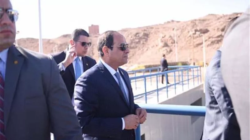 بالفيديو.. السيسي يفتتح صوامع قرية المراشدة بقنا 