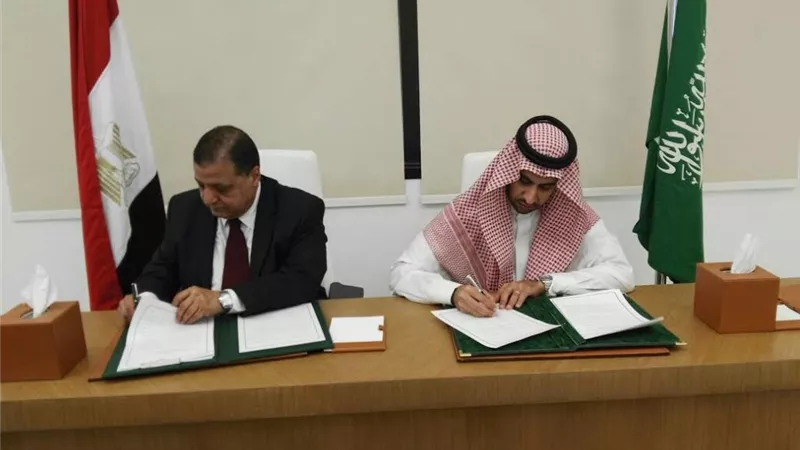 الاتفاق علي استكمال الربط الإلكتروني بين مصر والسعودية