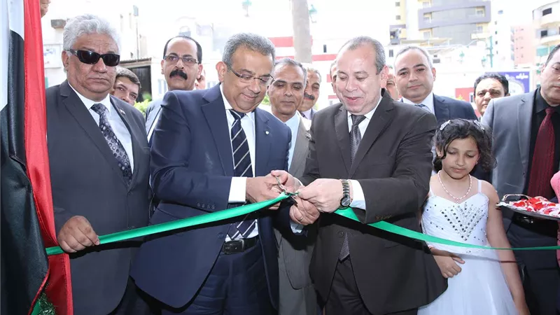 «عصام الصغير» يفتتح مكتب بريد دمياط الرئسي 