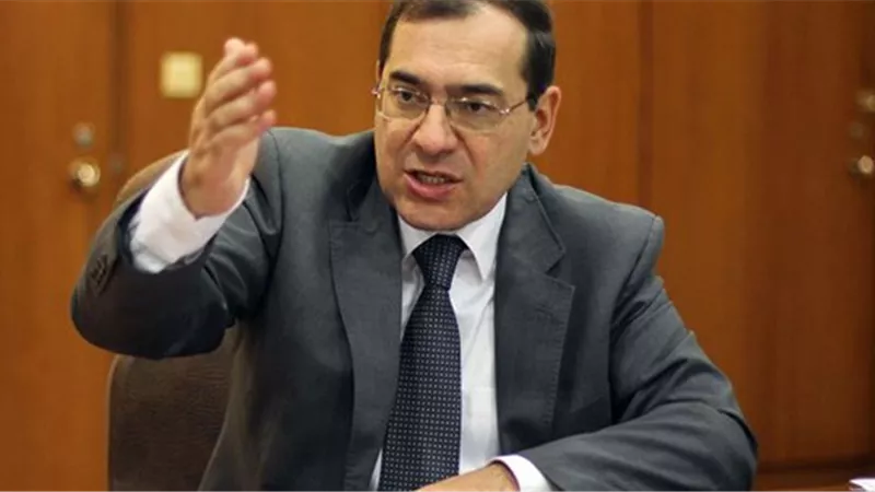 «الملا»: مشروعات التكرير أولوية لـ«البترول»