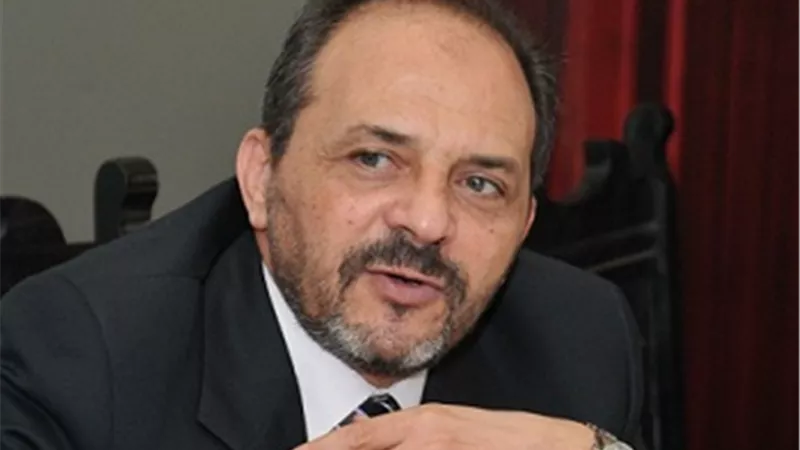 عيسي فتحي:ضغوط بيعية للشركات بالبورصة قبل تطبيق «ضريبة الدمغة» 