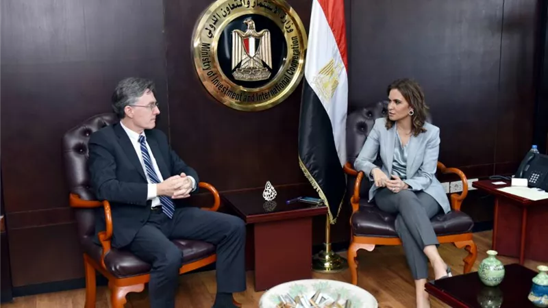 «نصر» تبحث مع «البنك الآسيوي» ضخ استثمارات جديدة