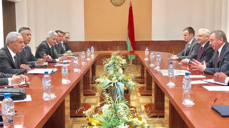 «قابيل» ووزير الخارجية البيلاروسى يتفقدان معرض الابتكارات والتكنولوجيا الصناعية