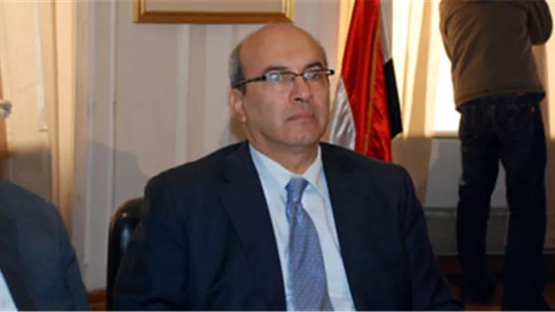 عادل منير: العميل هو «تاج راس» شركات التأمين