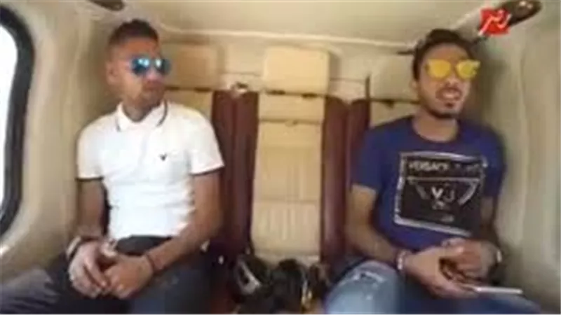 فيديو.. «رامز» يتلقى «علقة ساخنة» من مؤمن وكهرباء